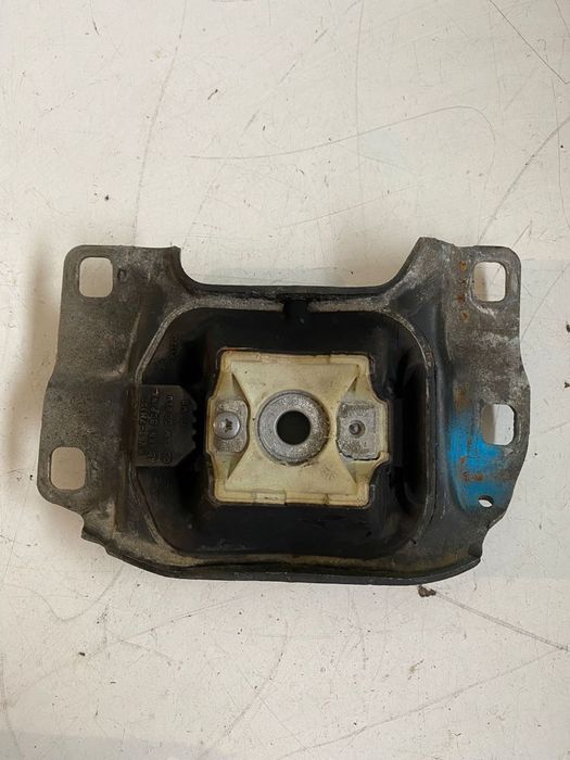 Suport cutie transfer VOLVO V40 V50 S40 C30 V40CC 31359780 31359779