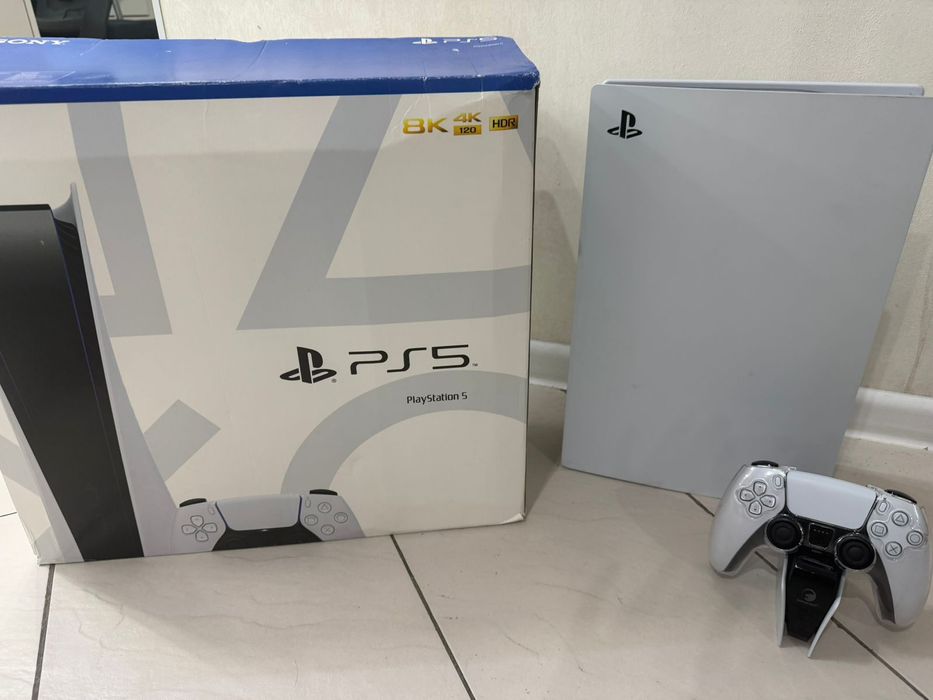 Play station 5 ps5 в отличном состоянии