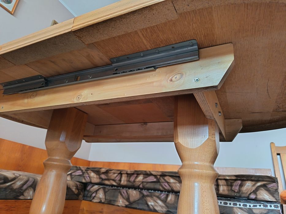 Маса трапезна дърво