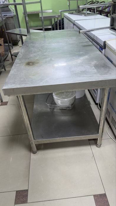 Продам стол производственный б/у