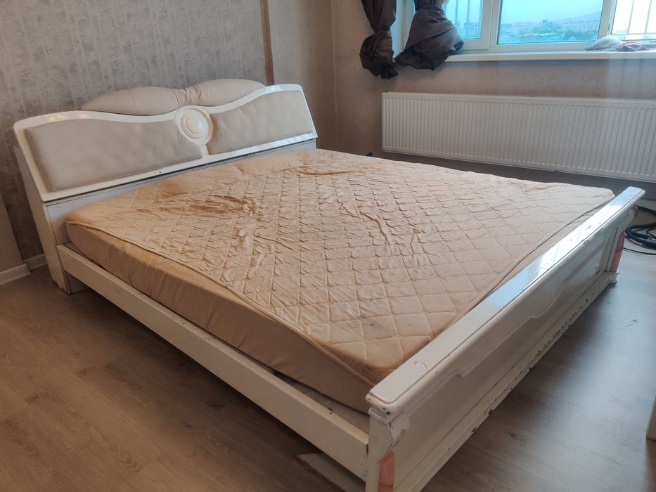 Отдам бесплатно 2 спальную кровать