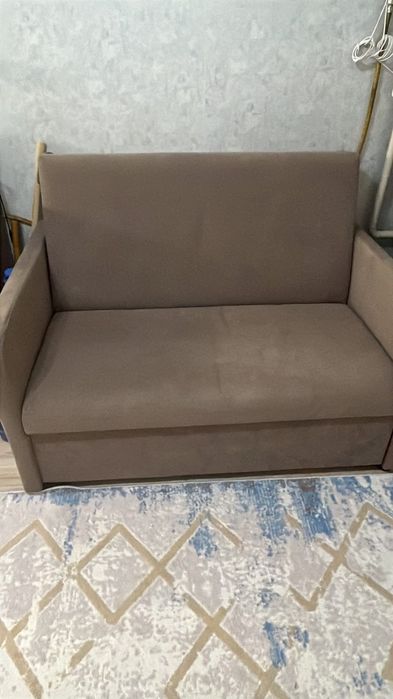 Продам диван  состояние хорошее