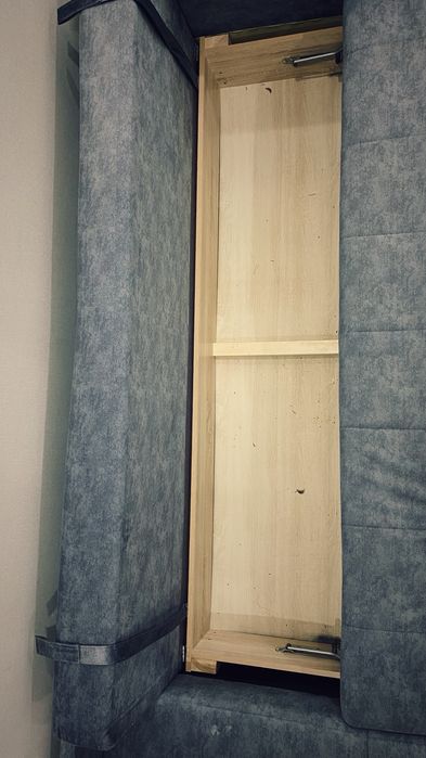 Продам диван угловой