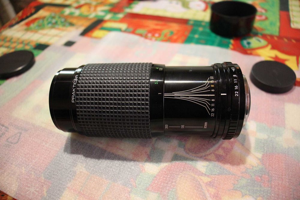 Обектив за Praktica