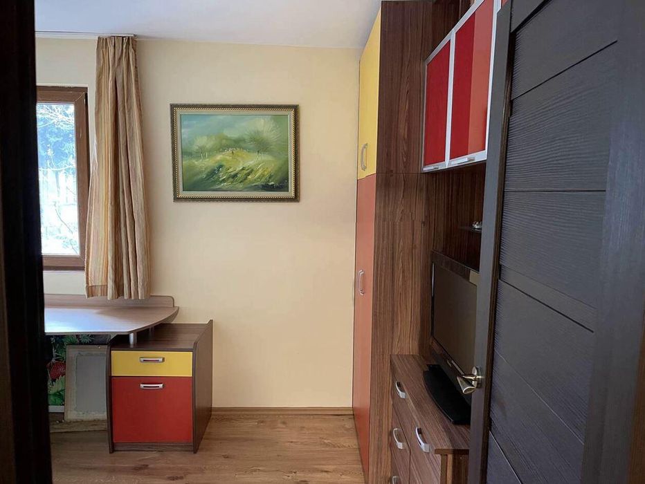 Дава се под наем Многостаен апартамент в Бургас, Лазур - 120 кв.м за 1020 € - Снимка #5