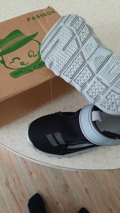 Детскии сандалик