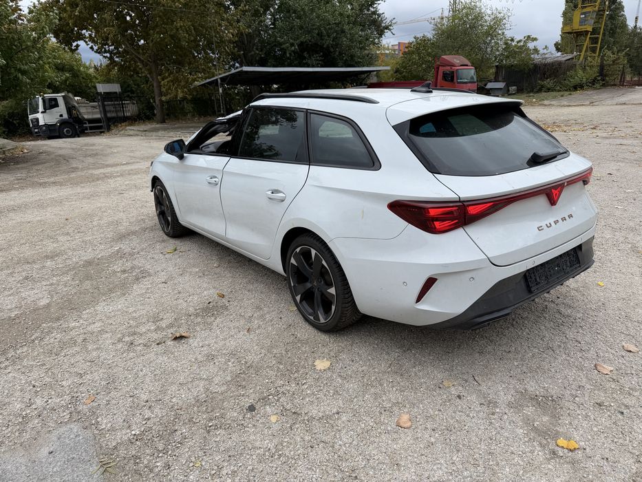 Seat Cupra Leon на части