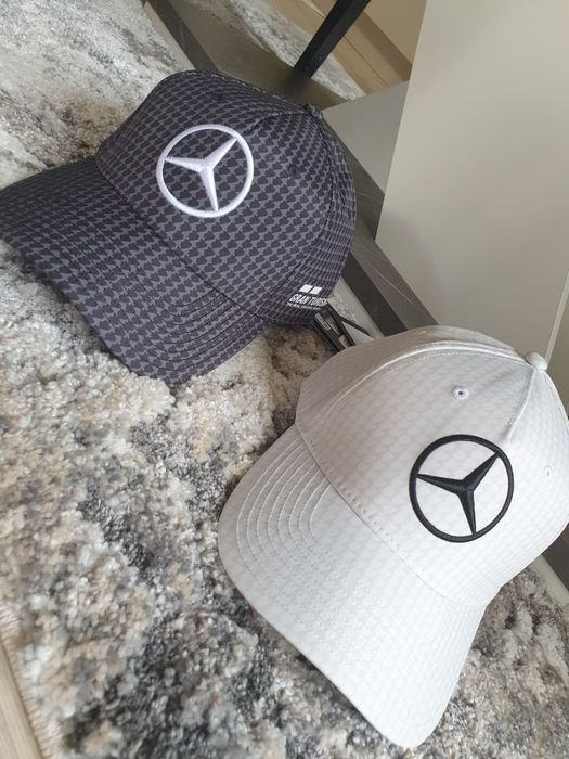 Шапка Mercedes-Benz AMG F1