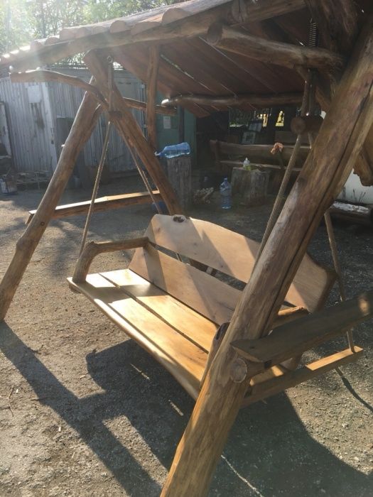 Градинска люлка. Изряботена от естествени материали