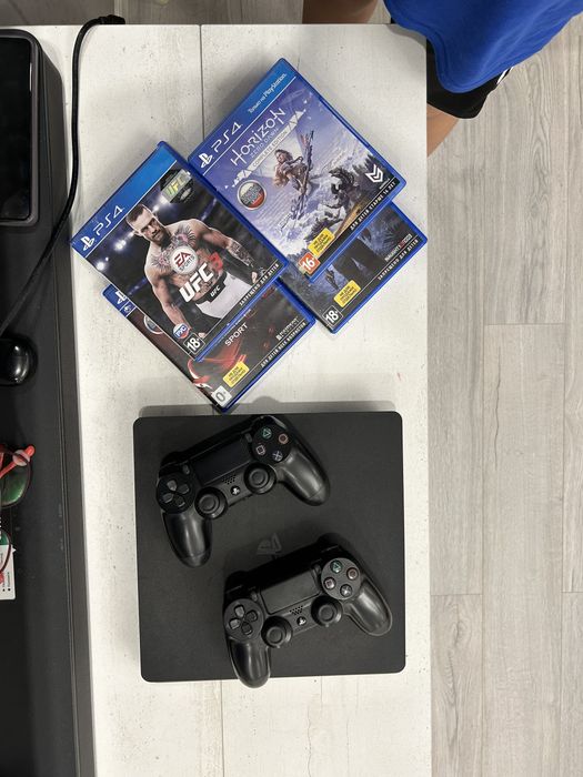 Sony PlayStation 4 Slim 500 GB