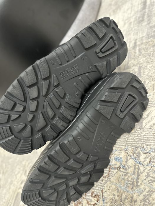 Продам спецобувь