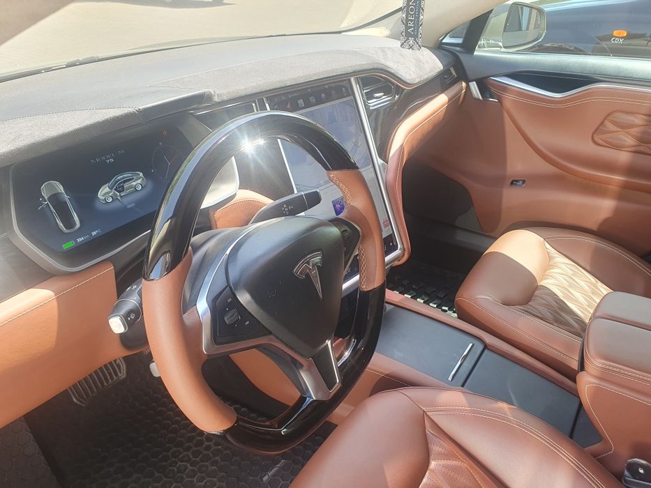 Тесла модель S75.2016. Американка. Рестаил.