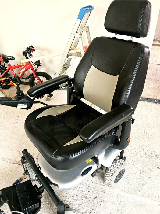 Scaun electric persoana cu handicap