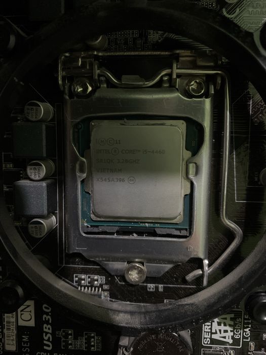 Видеокарта NVIDIA GeForce GT 730, i5 4460, Kingston 8gb ozu