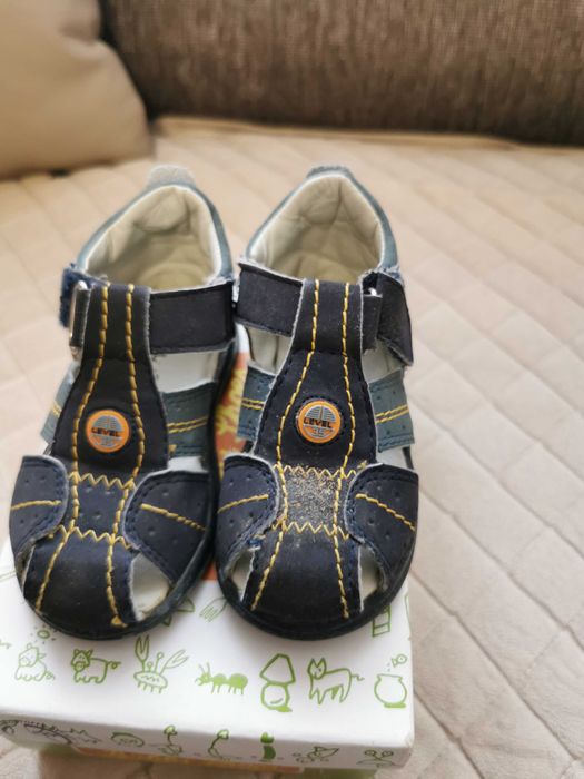 Детски сандали, 21 номер.