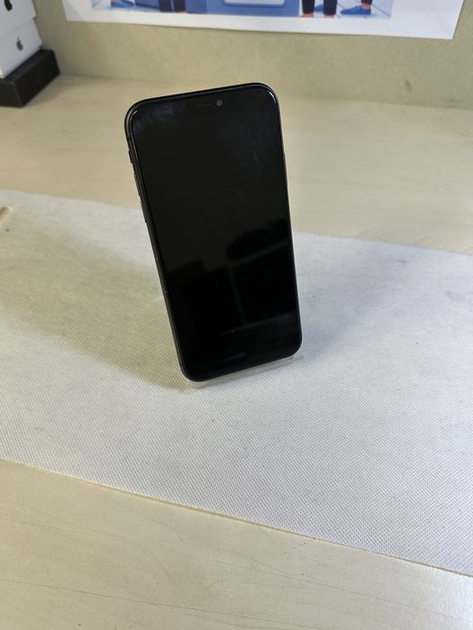 Iphone 11 / 64 gb / 100% baterie / folie sticla cadou