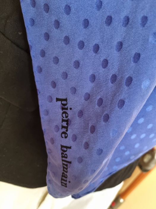 Копринен шал Pierre Balmain