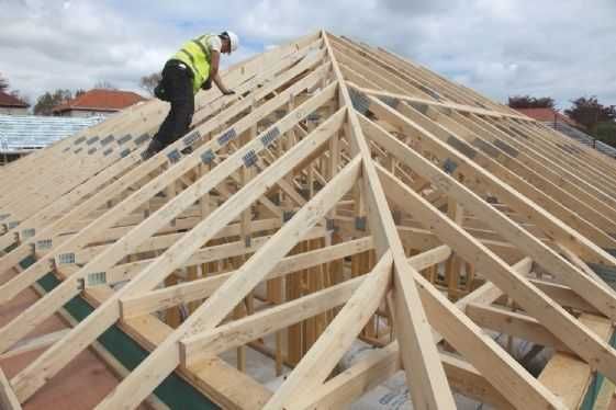 Curatare acoperis blocuri case tarse curti