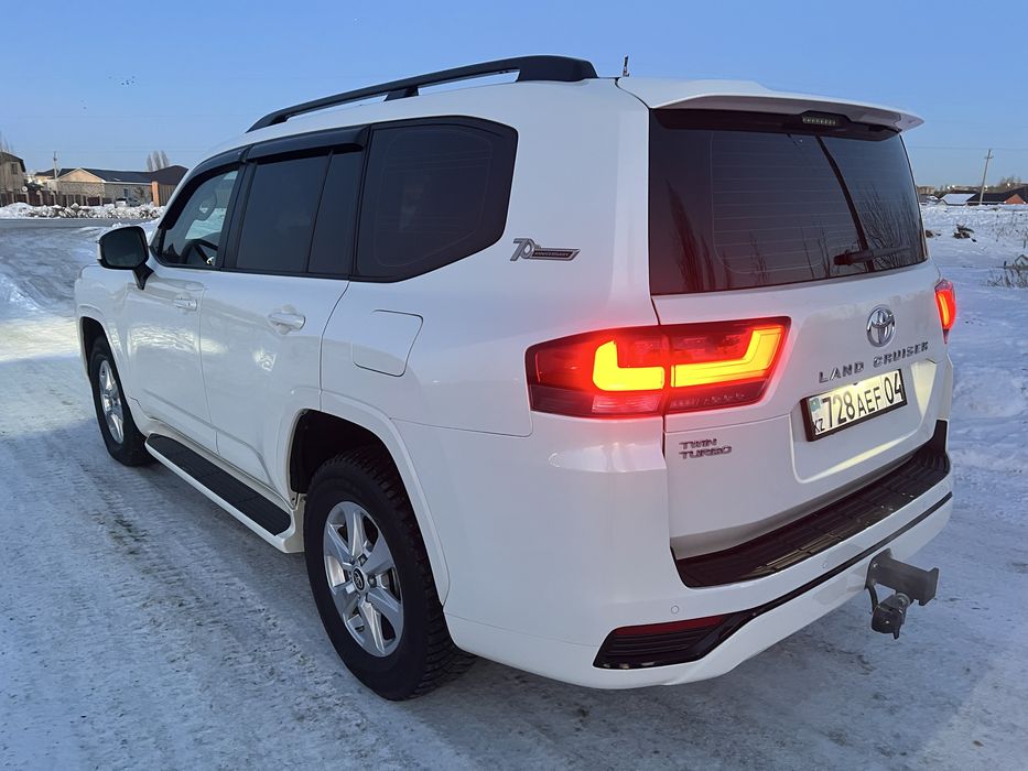 Продам land cruiser 300