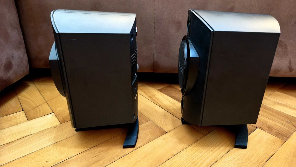 Bowers & Wilkins Rock solid мониторни тонколони