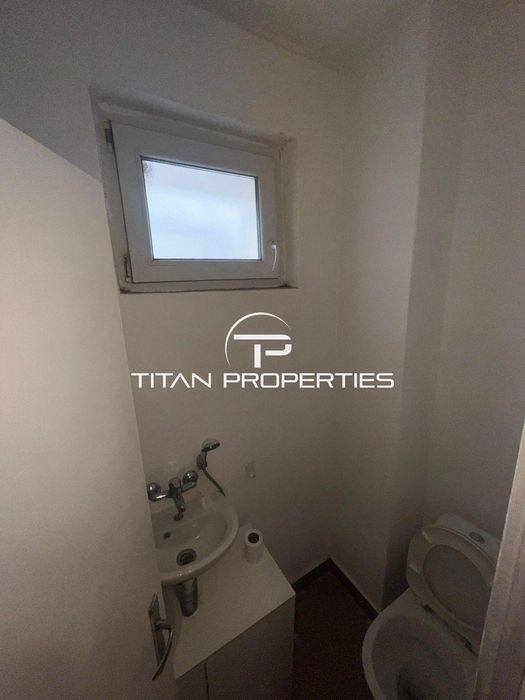 Ключ в офиса! Тристаен, под наем, ж.к Възраждане