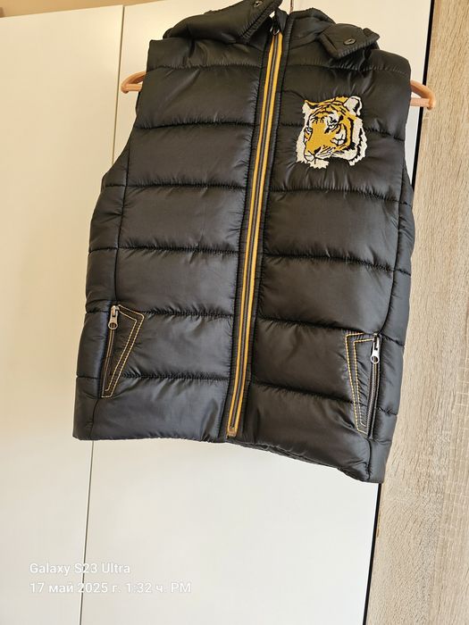 Детски Елек с Качулка за  Момче / Момиче до 9 / 10 г.