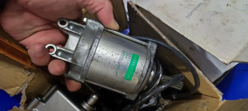 Продавам части за  Suzuki gsxr 1000