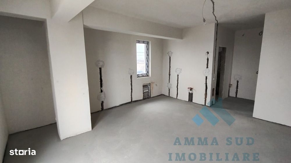 Vila - Spatiu Comercial - P + 1E + M - 360 mp - Comuna Frumusani