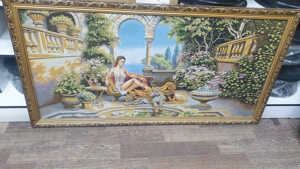 Ideal Original rasm kortina qo'lda tikilgan. Aybi yuq. 130×67 sm