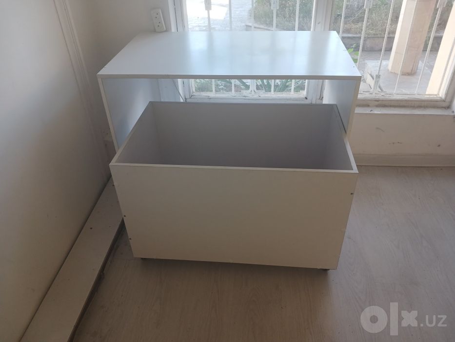 Mebel 1 ta razdevalka 2 stul 1 kassa stol 1 stol I bita telejka mebeln
