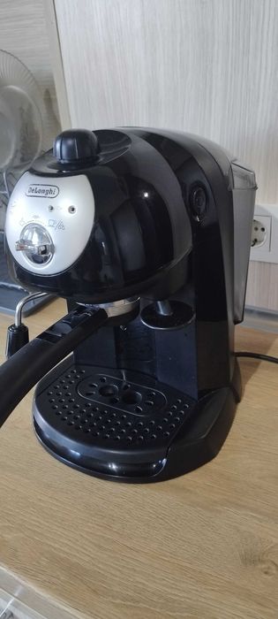 Кафе машина Delonghi