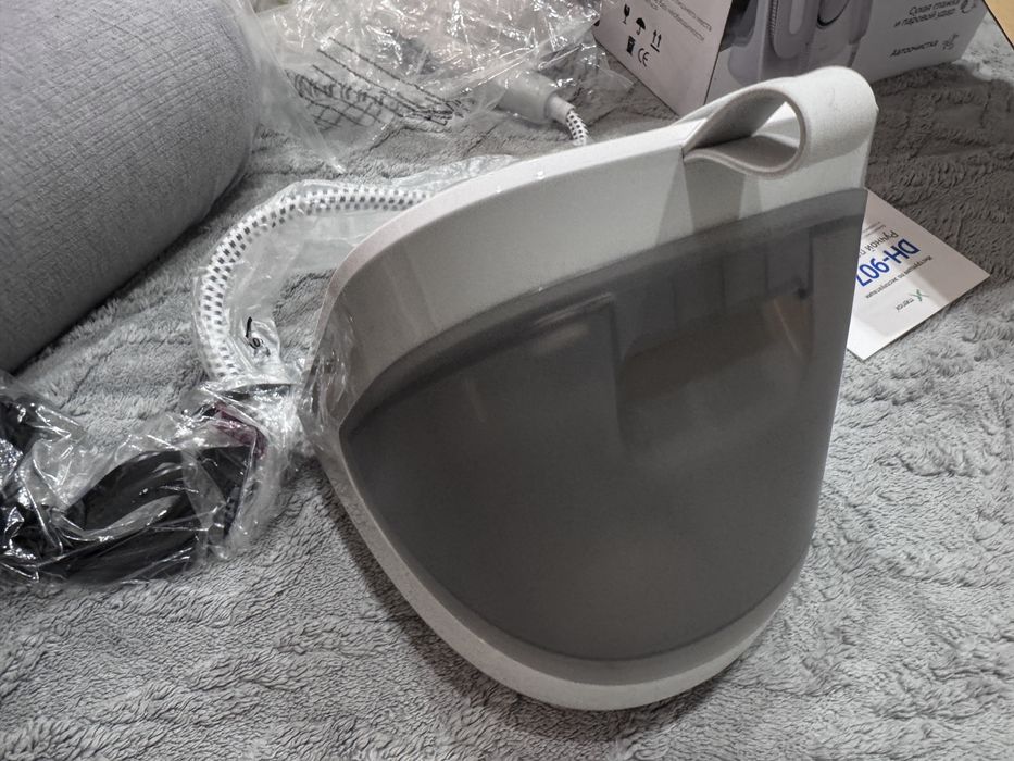 Паровой утюг новый