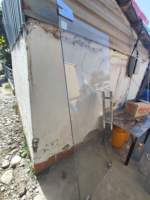 oynali eshik sotiladi