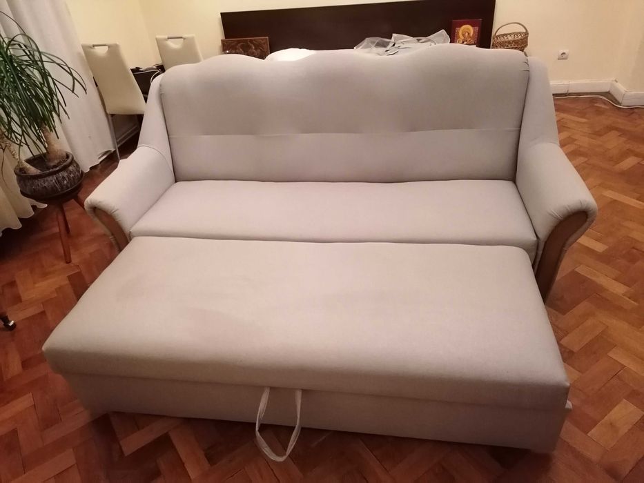 Vând Canapea extensibila