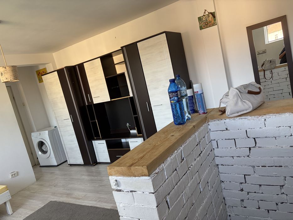 inchiriez apartament