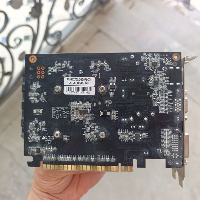 GTX 750 2gb Video karta, holati yaxshi aybi yoʻq