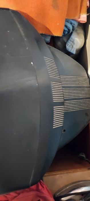 Телевизор LG хорошем состоянии