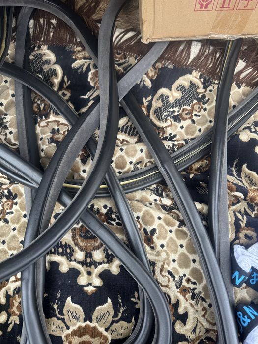 Резинки уплотнителей проемов дверей БМВ Е34