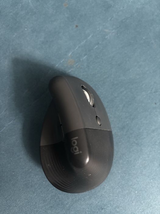 Мышь Logitech Lift Vertical