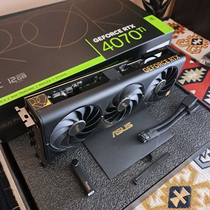 Placa video ASUS PROART 4070ti 12gb.Pret fix
