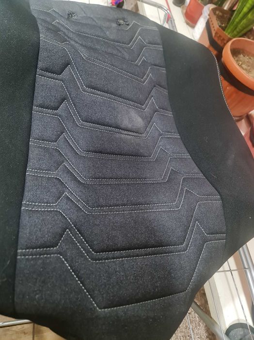 Продам Чехлы на джентру комплект.