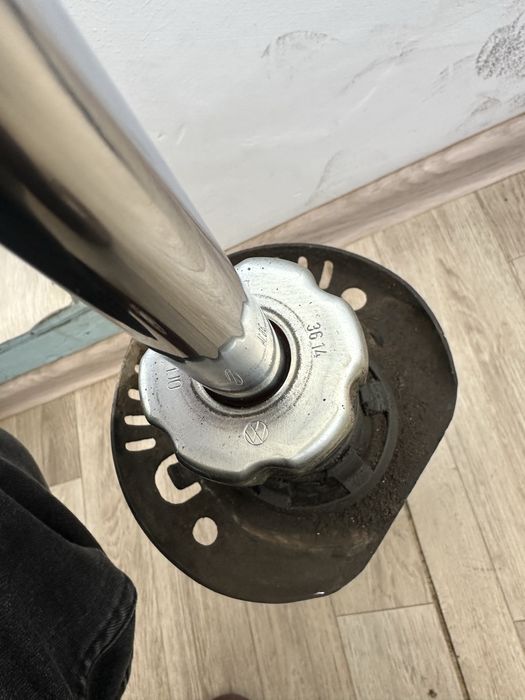 Стойки Skoda Rapid