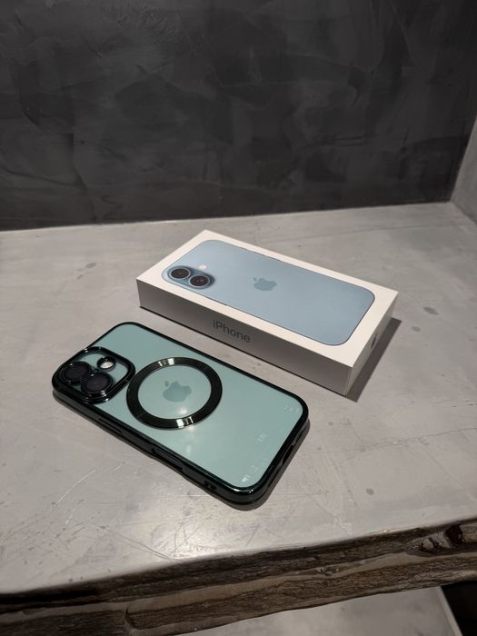 КАТО ЧИСТО НОВ Iphone 16, 98% батерия Teal