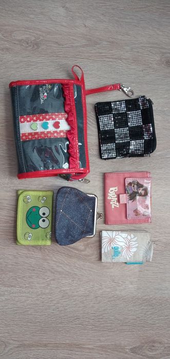 Портмонета - по избор