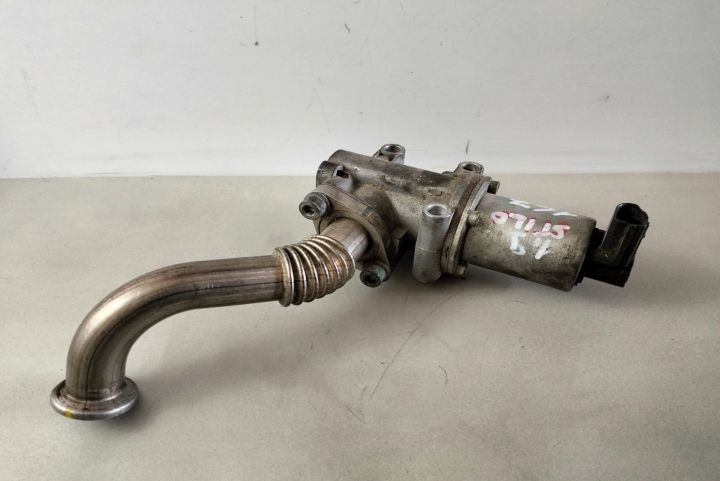 Supapa EGR  1.9-2.4 JTD 46785766 Lancia Thesis prima generatie seria