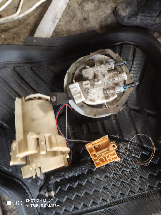 Горивна, бензинова помпа Опел Вектра Ц 1.8 бензин opel vectra c