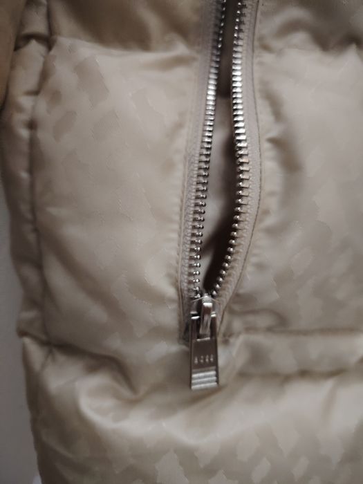 Geaca bărbați Hugo  guler  blana naturala -marimea  L