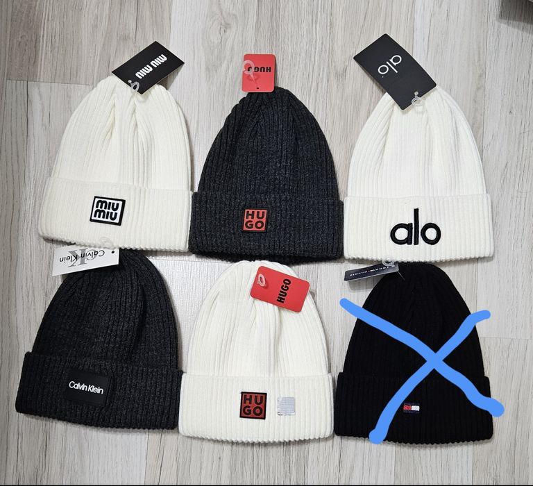 Caciula unisex noua cu etichetă