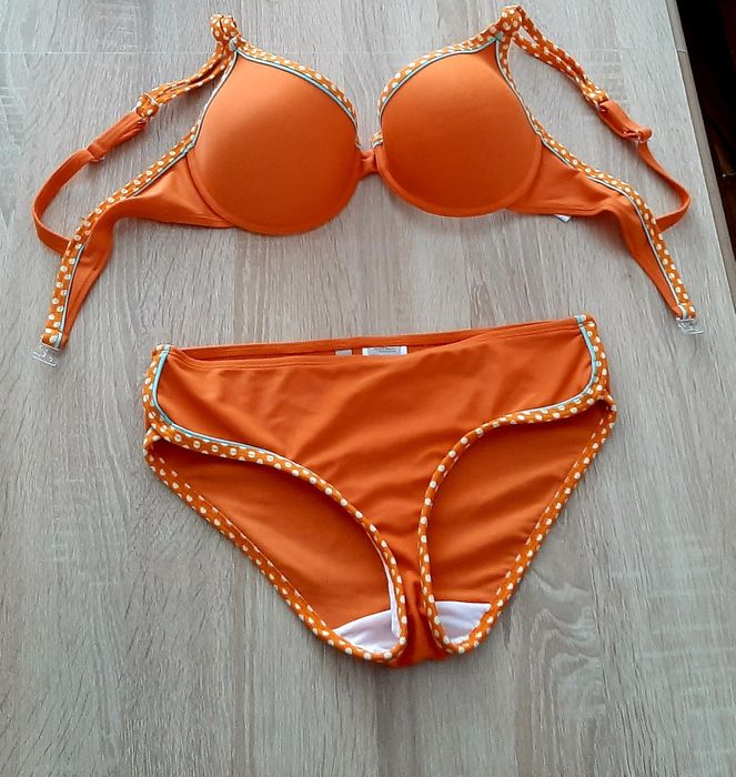 Нови и Изпллзвани бански комплеккти