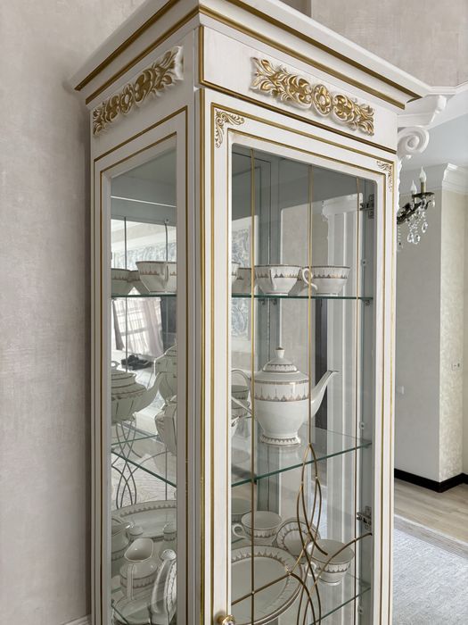 Шкаф витрина для посуды 2 шкафа